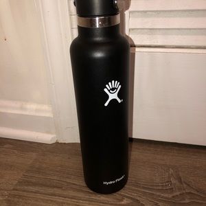 black hydro flask